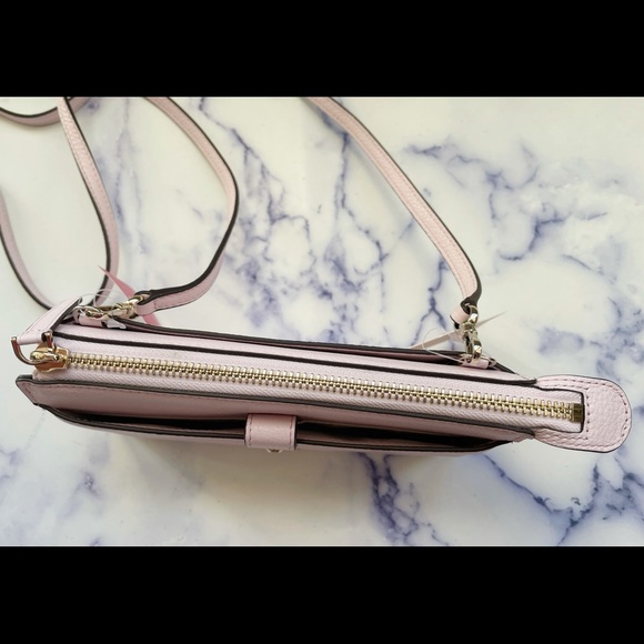 Kate Spade ♠️ Phone Crossbody Brand New - Picture 2 of 4